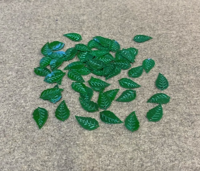 Пайетки "Листок" перламутровые зеленые 12х18мм, 5гр.
